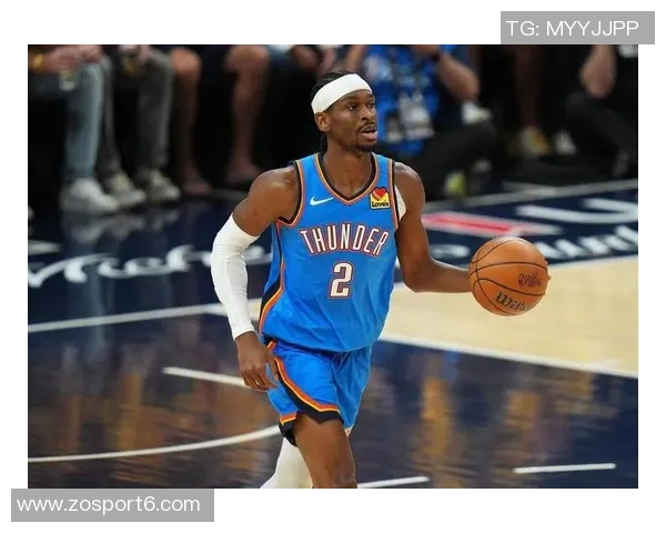 奥特布克在比赛中展现卓越掌控力面对包夹与强对抗依然做出明智决策